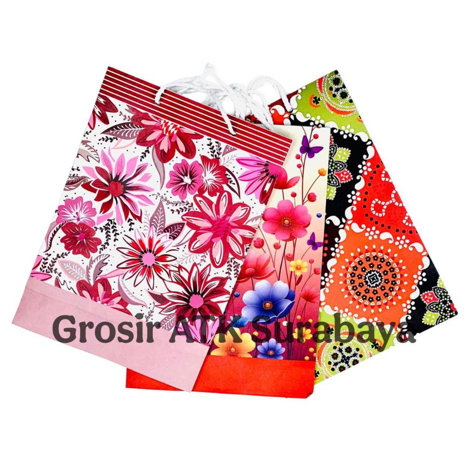 ( DAPAT 1 PCS ) PAPER BAG MOTIF BATIK BUNGA TALI PUTIH BESAR XL / Tas Souvenir Goodie Bag Hajatan XL