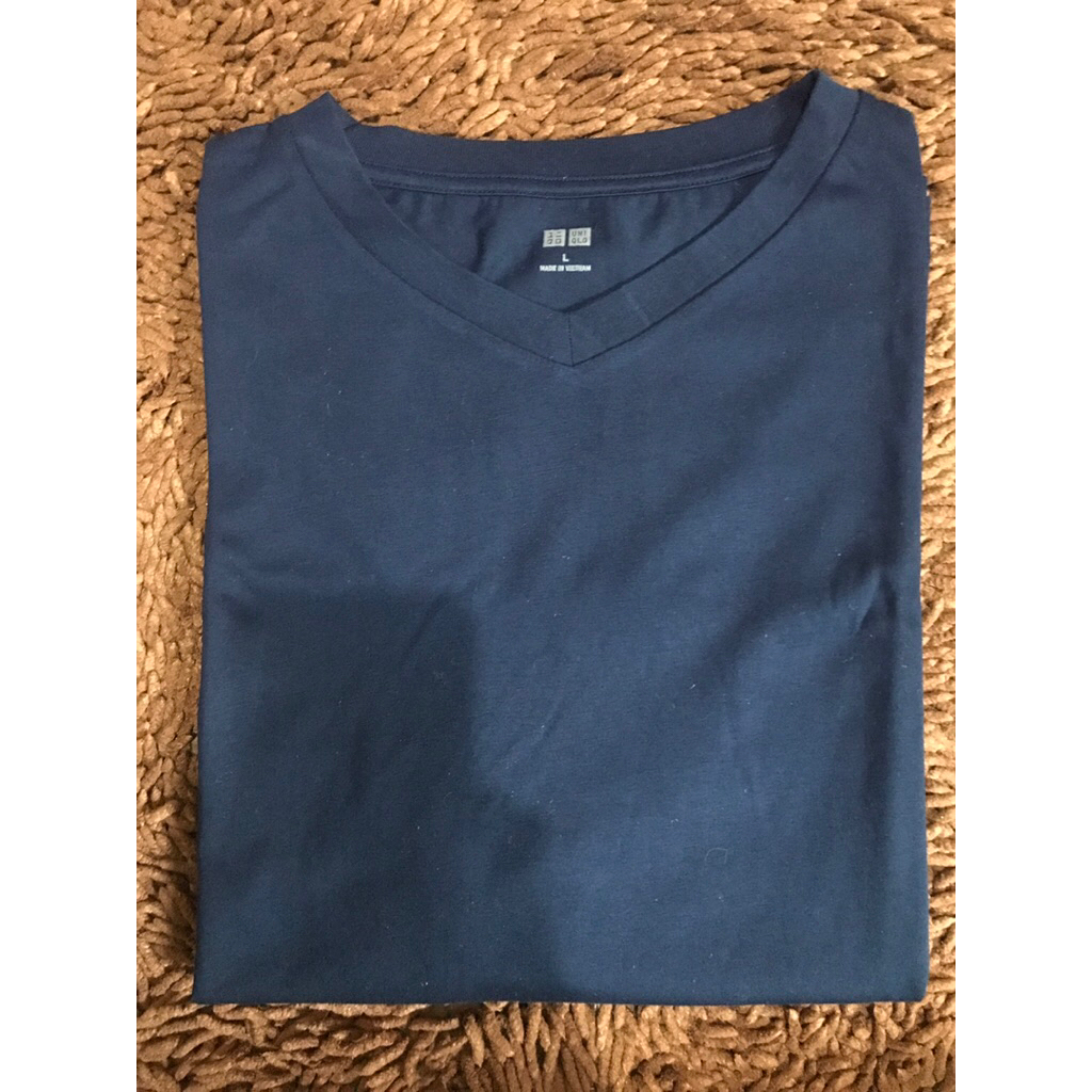 uniqlo basic tee