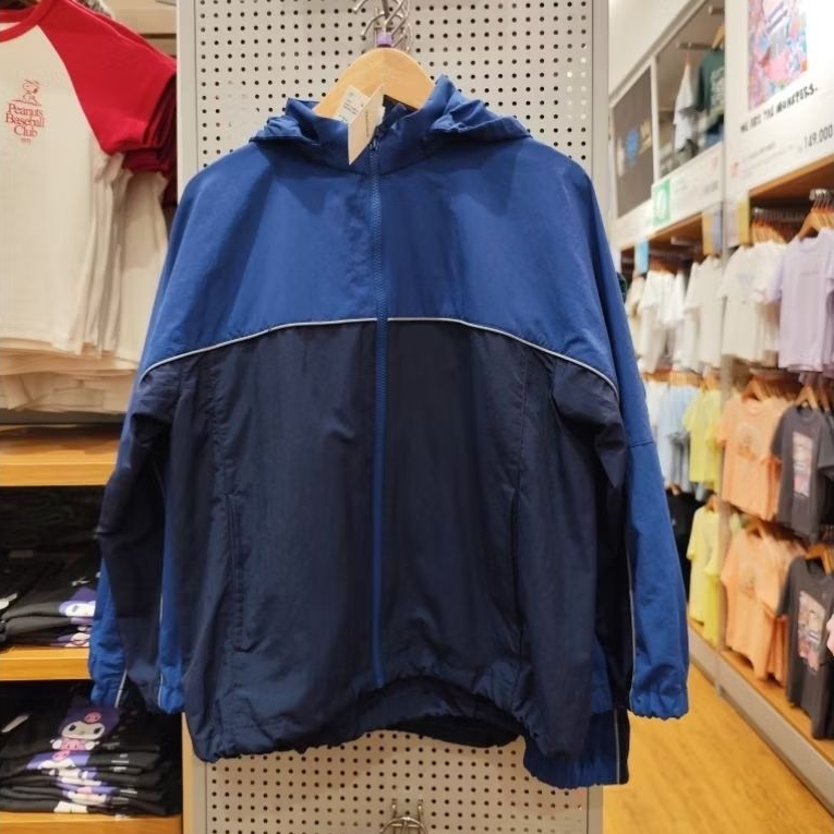 Jaket Parka Saku UV Protection Anak Uniqlo (Unisex)