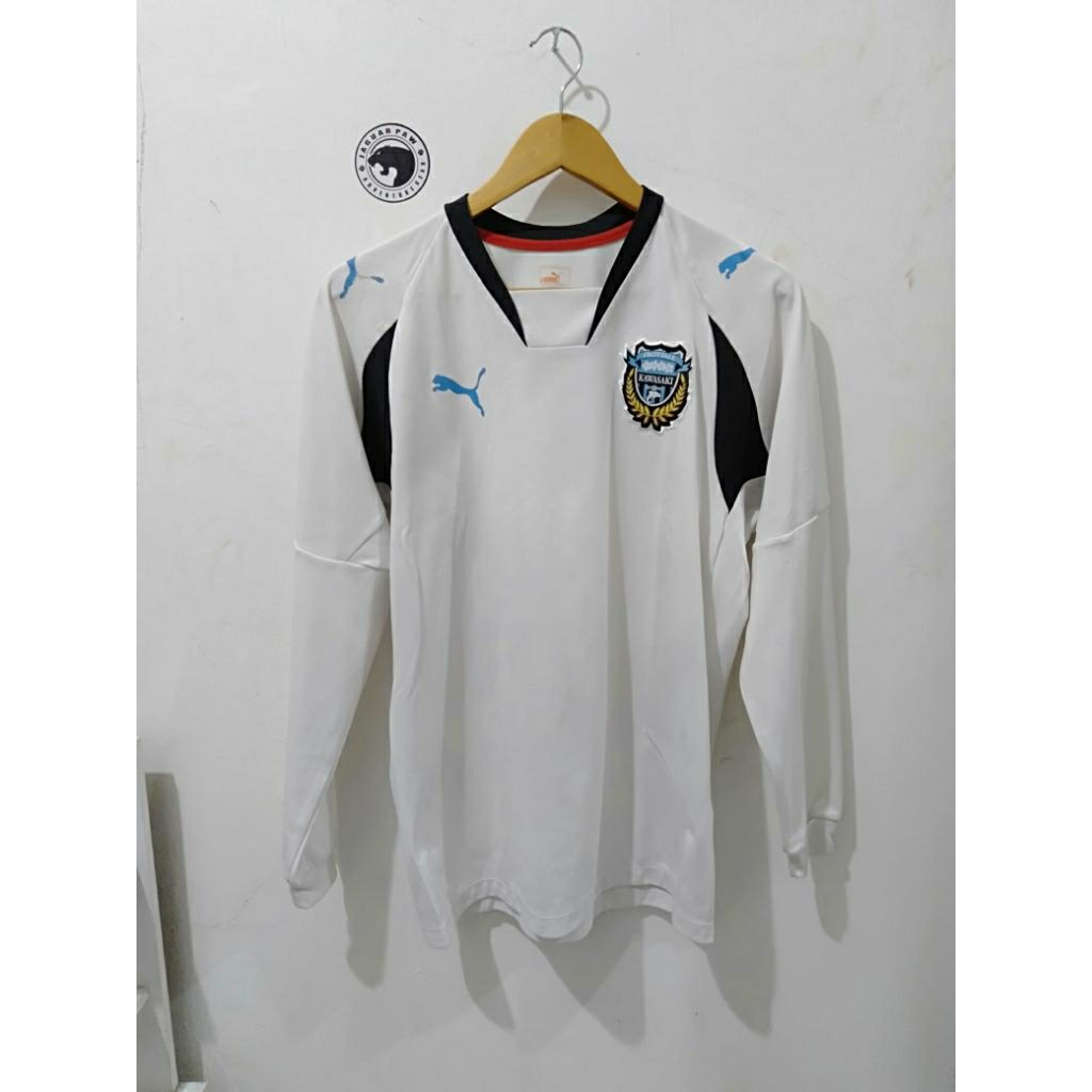 Kaos Bola Branded J league putih lengan panjang