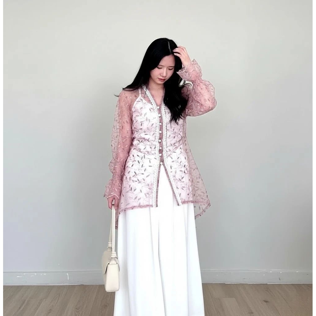 OUTER BRUKAT CROP TOP LENGAN PANJANG