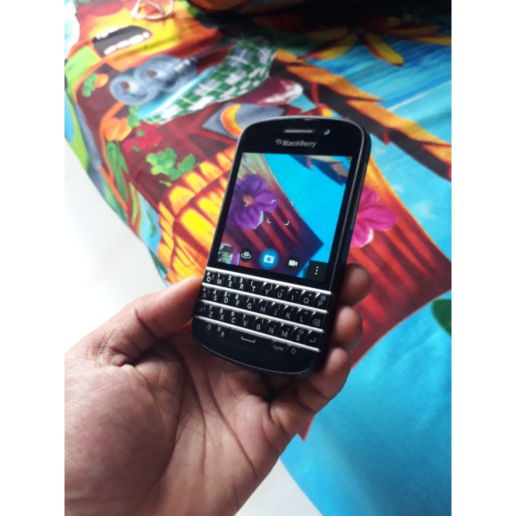 BlackBerry Q10 minus wifi only