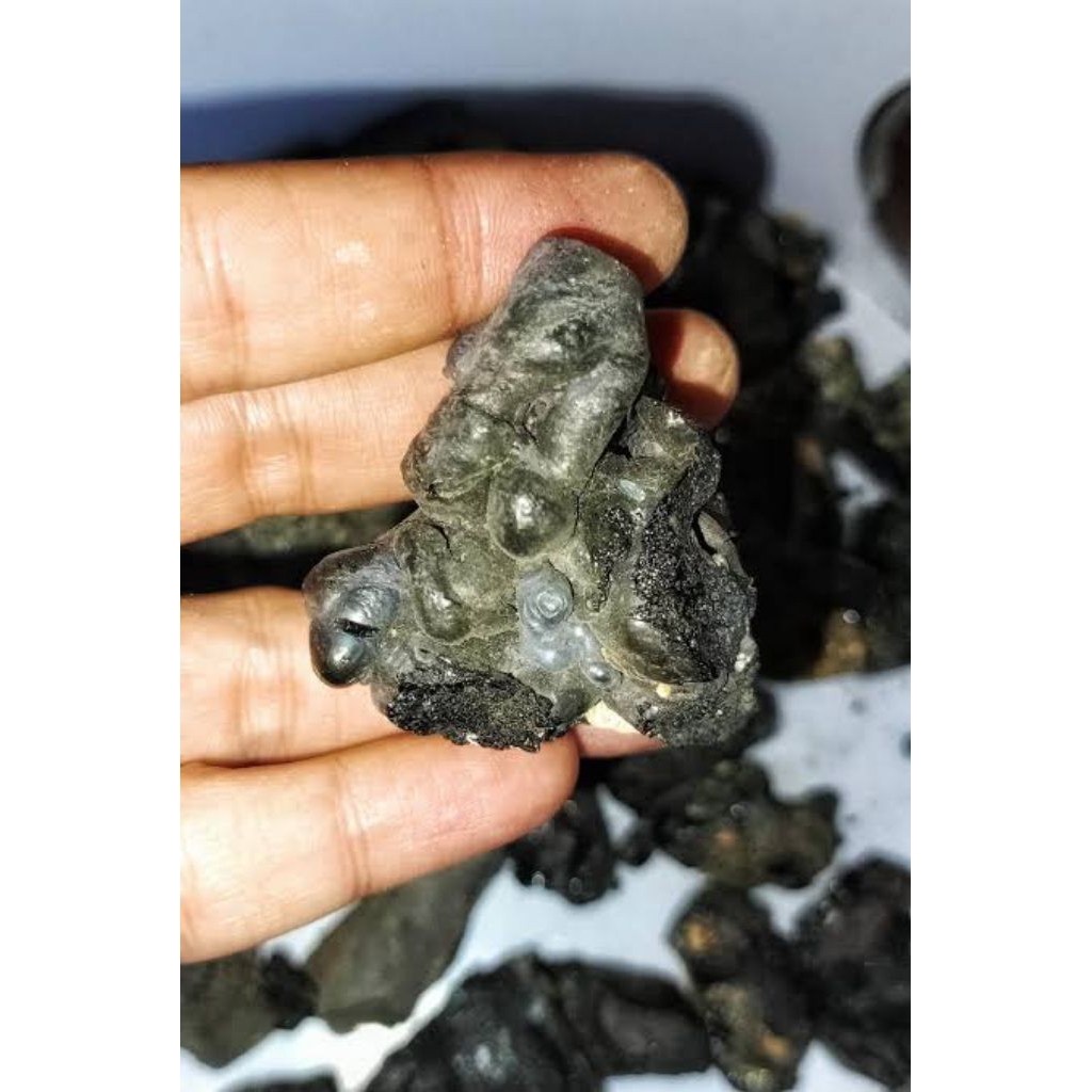 Tahi Besi / sisa Pande Besi senjata tajam