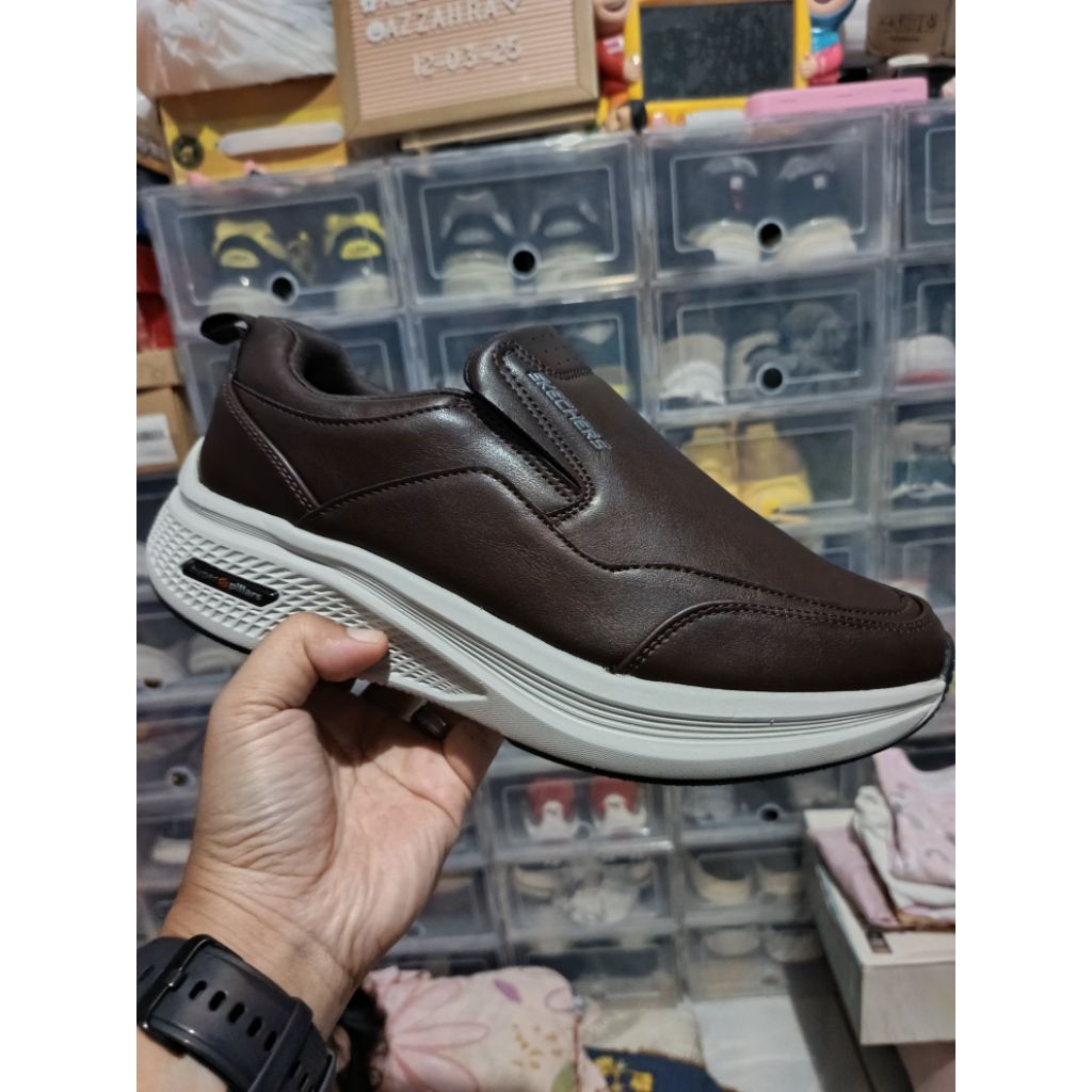 Skechers Kulit Brown