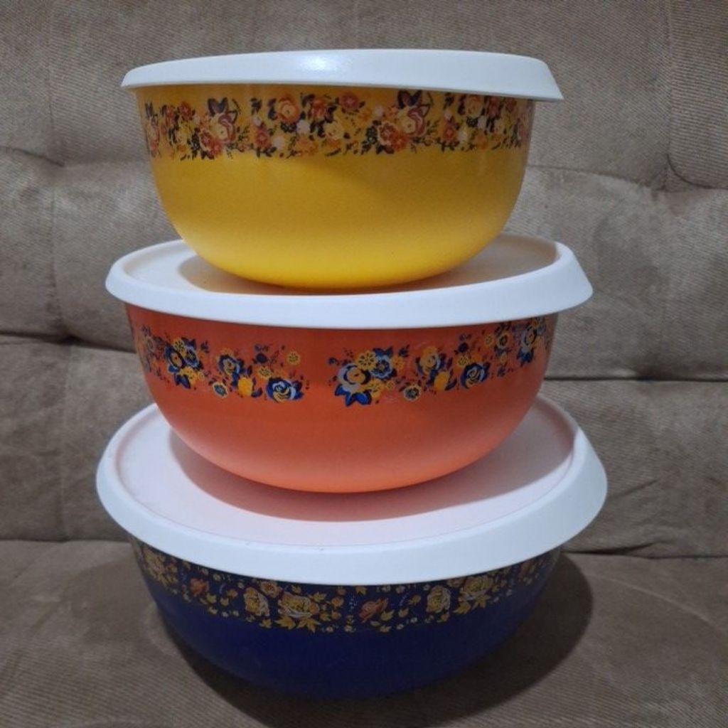 tupperware bowl set