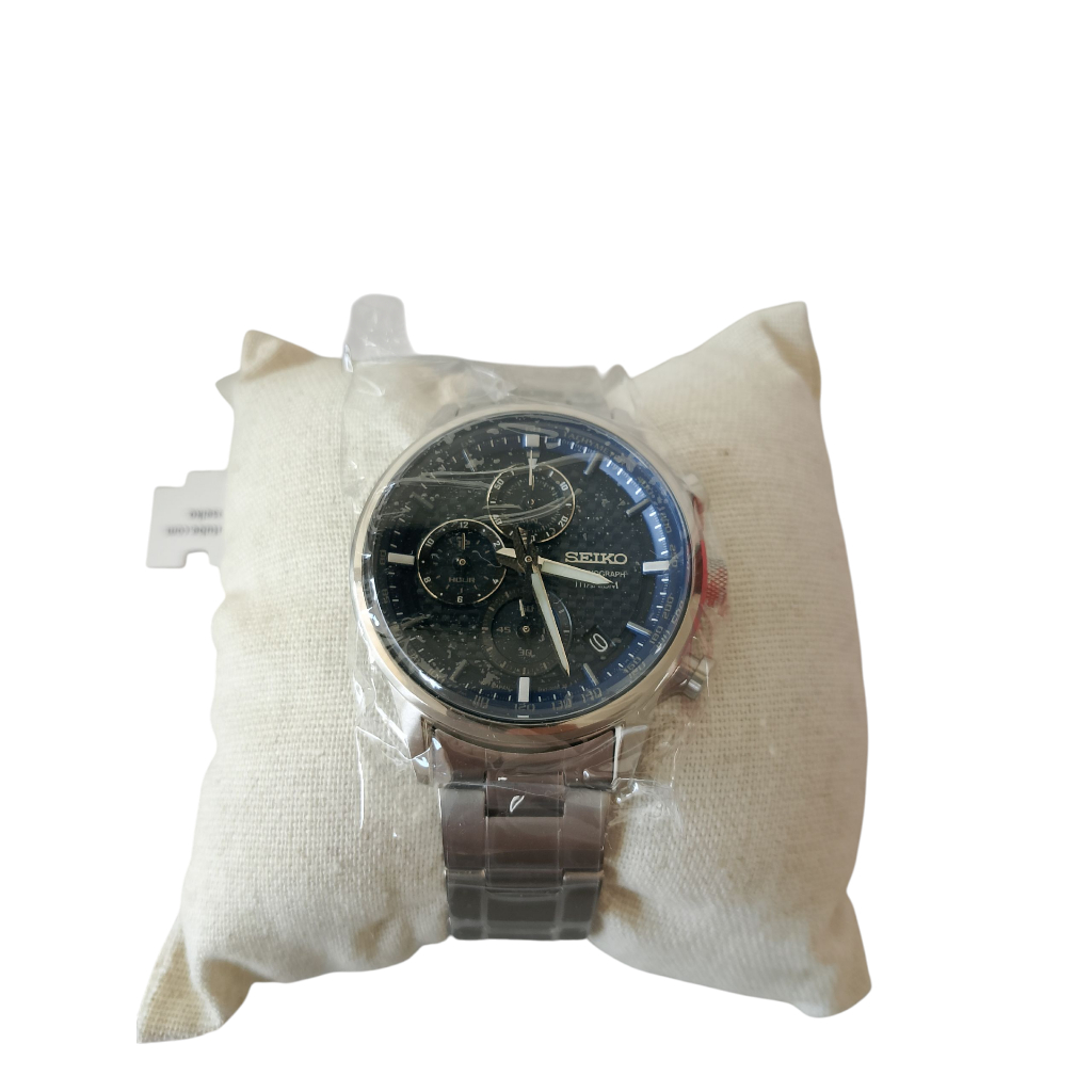 SEIKO Chronograph SSB387P1 Discover More Men Blue Dial Titanium Strap