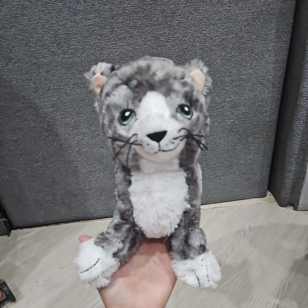 boneka IKEA LILLEPLUT kucing