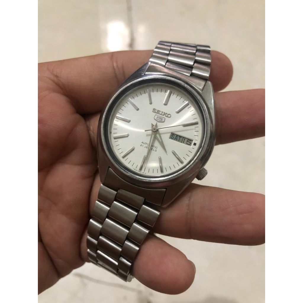 jam tangan pria seiko 5 automatic dial putih stenli steel original 7009 kondisi mulus normal