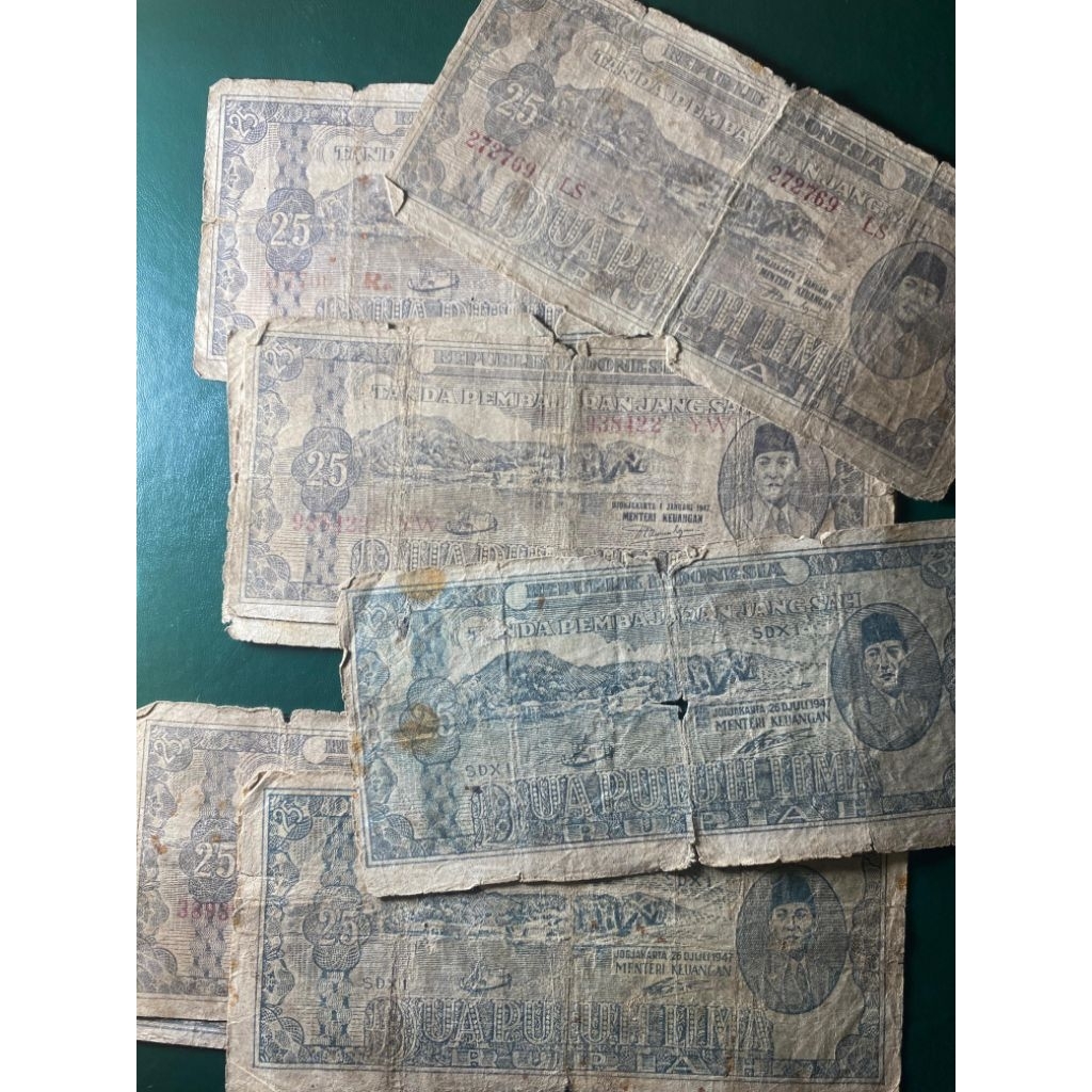 Uang Kuno 25 Rupiah Soekarno  Ori Poor