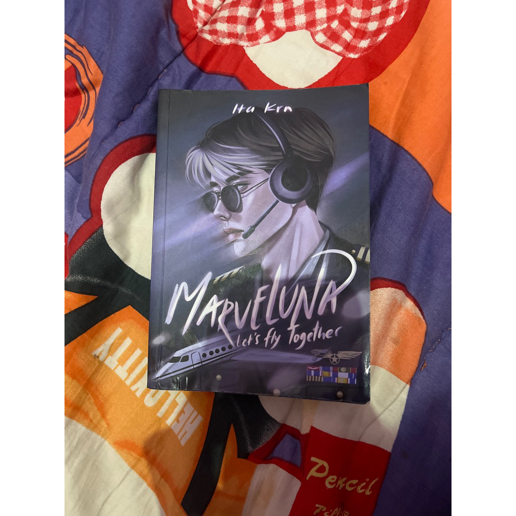 novel karya itakrn marveluna dan i’m alive