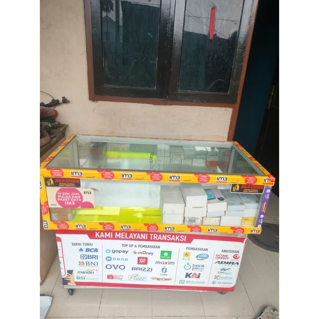 Etalase Kaca konter almunium
