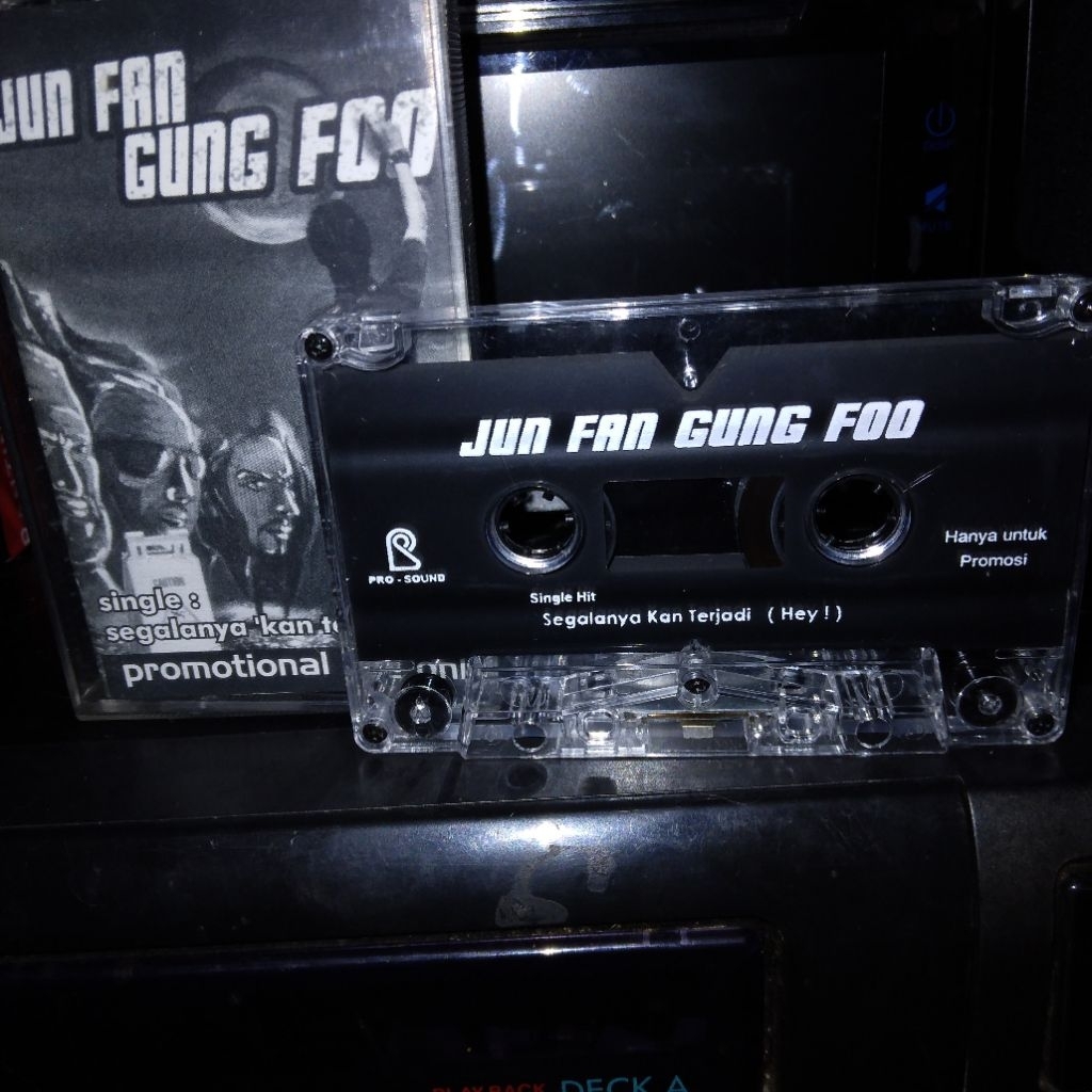Kaset Jun Fan Gung Foo Segalanya Kan Terjadi (Hei)
