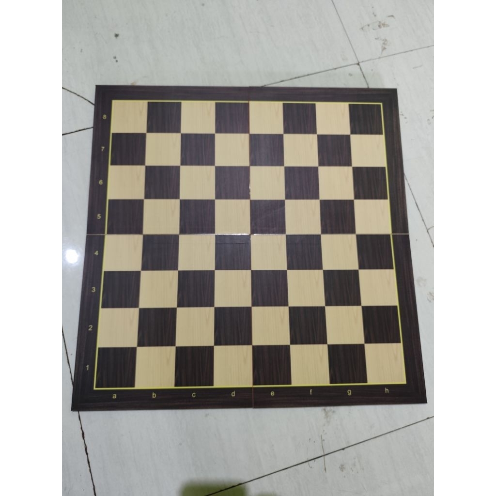 Papan Catur Standar Internasional