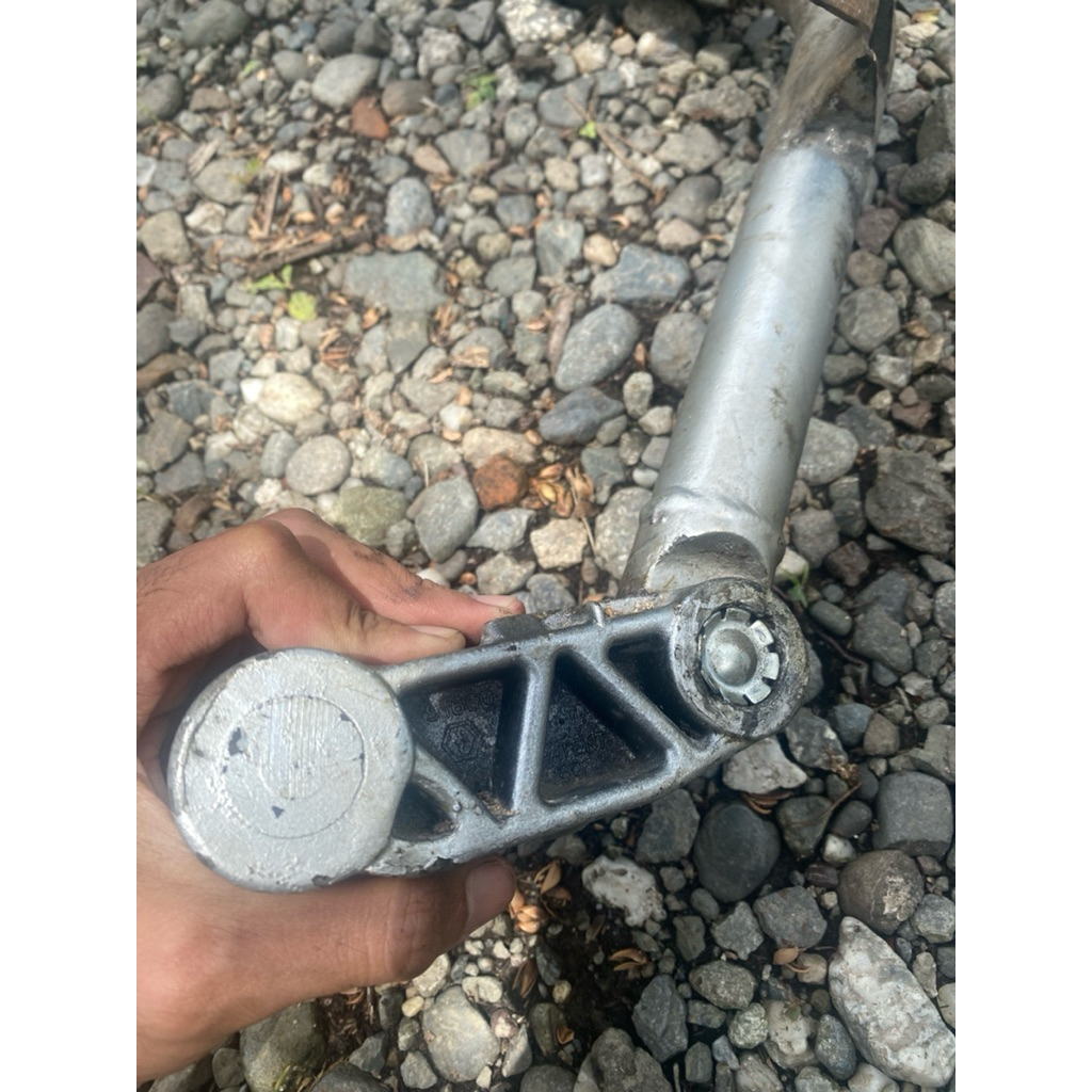 Fork Vespa as besar px tahun 84