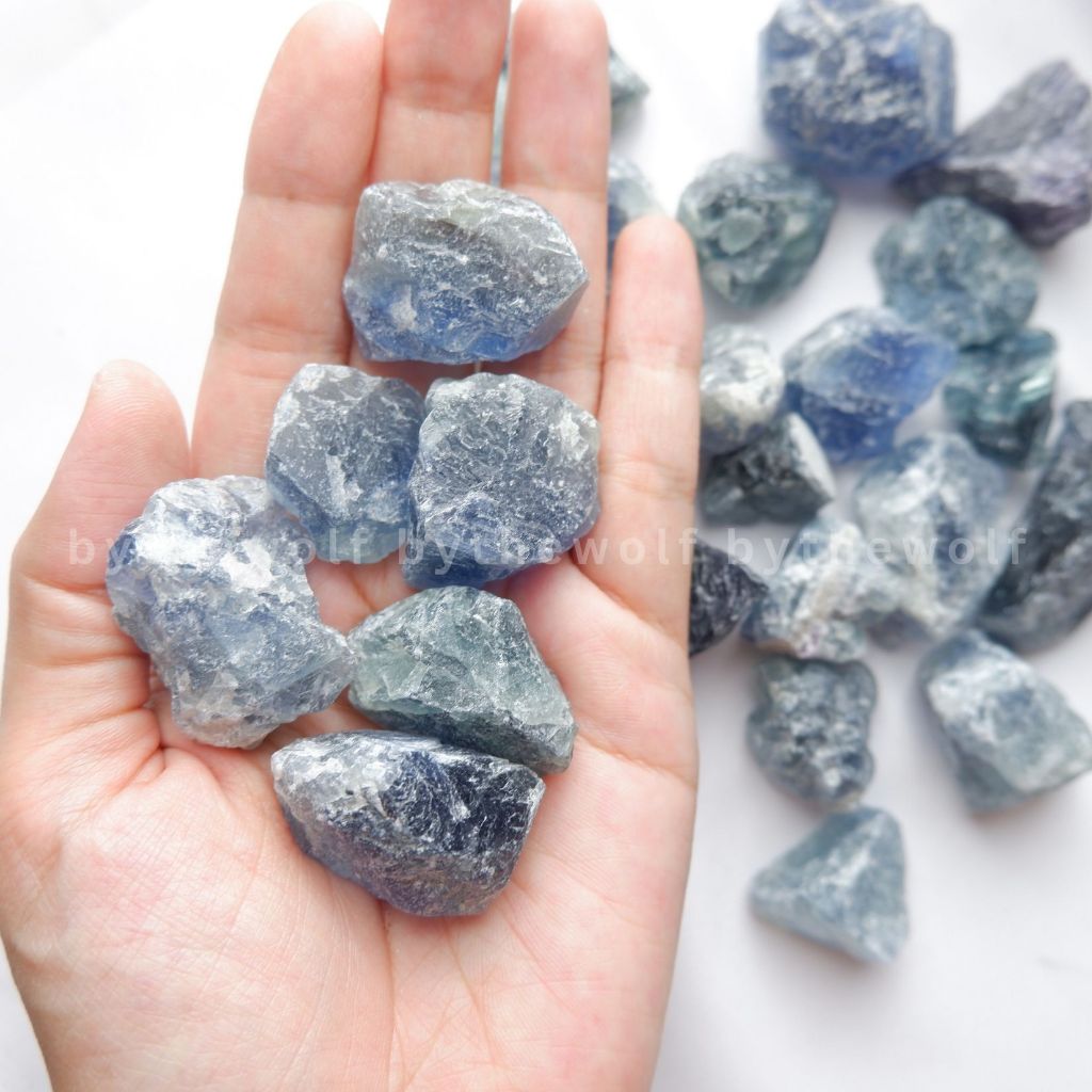 Tarotbythewolf - Rough Blue Fluorite - Bahan Batu Alam