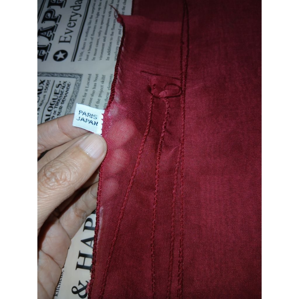 KERUDUNG HIJAB SEGI EMPAT WARNA MERAH MARUN