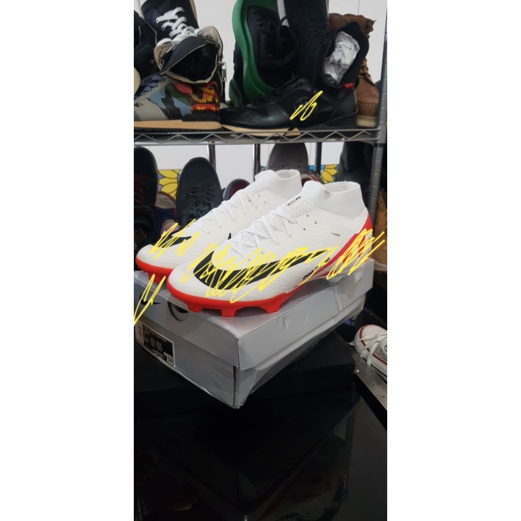 sepatu bola naiki merkurial white black orange 43 made in bosnia