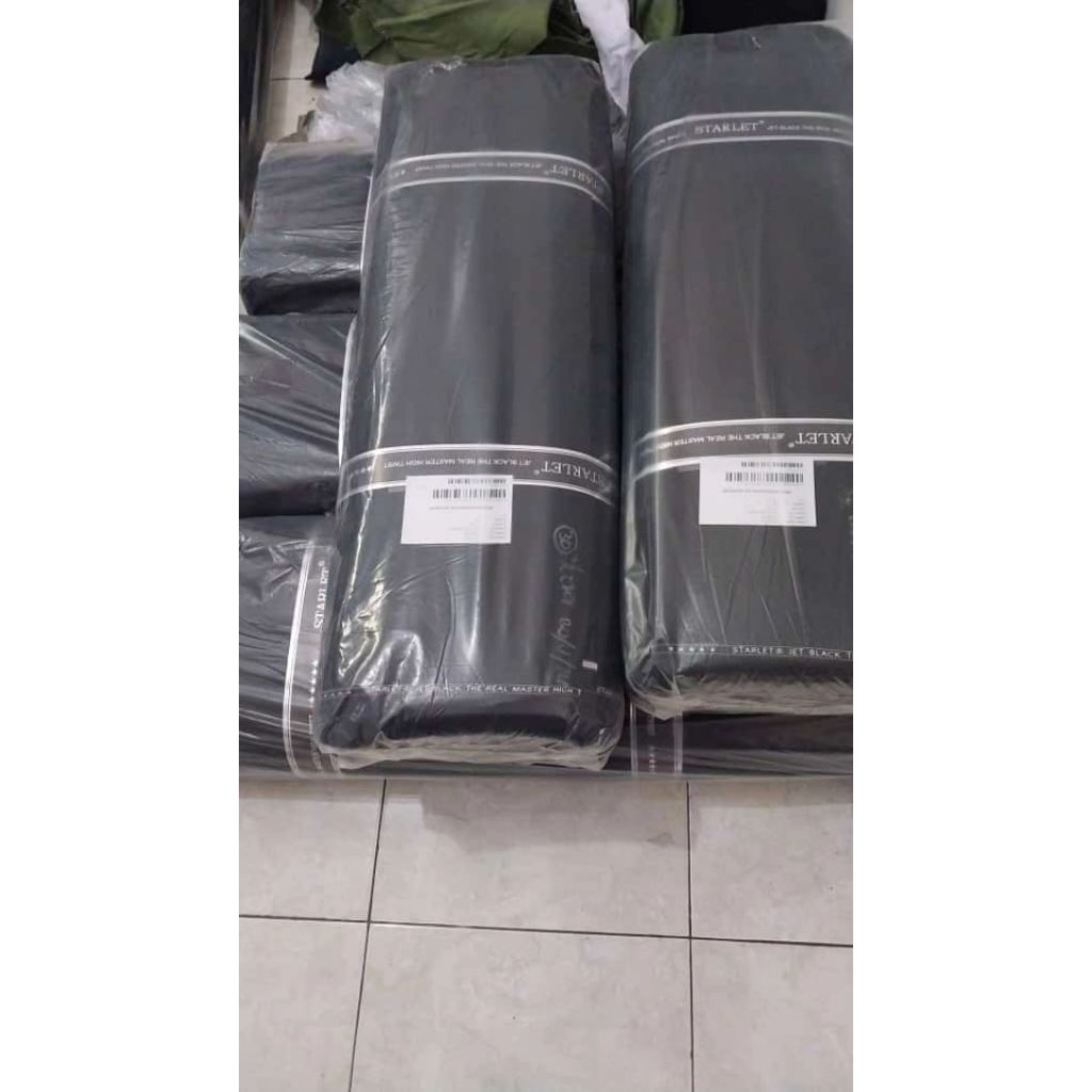KAIN JETBLACK STARLET PREMIUM HIGH TWIST - Hitam pekat, lembut, tidak kusut. Bahan kain blazer, jas,