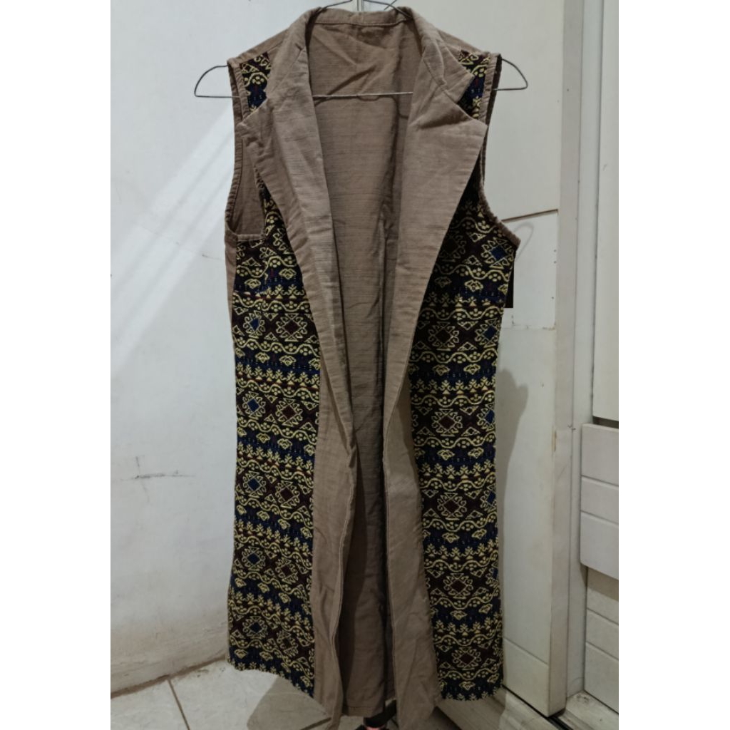 PRELOVED OUTER BATIK