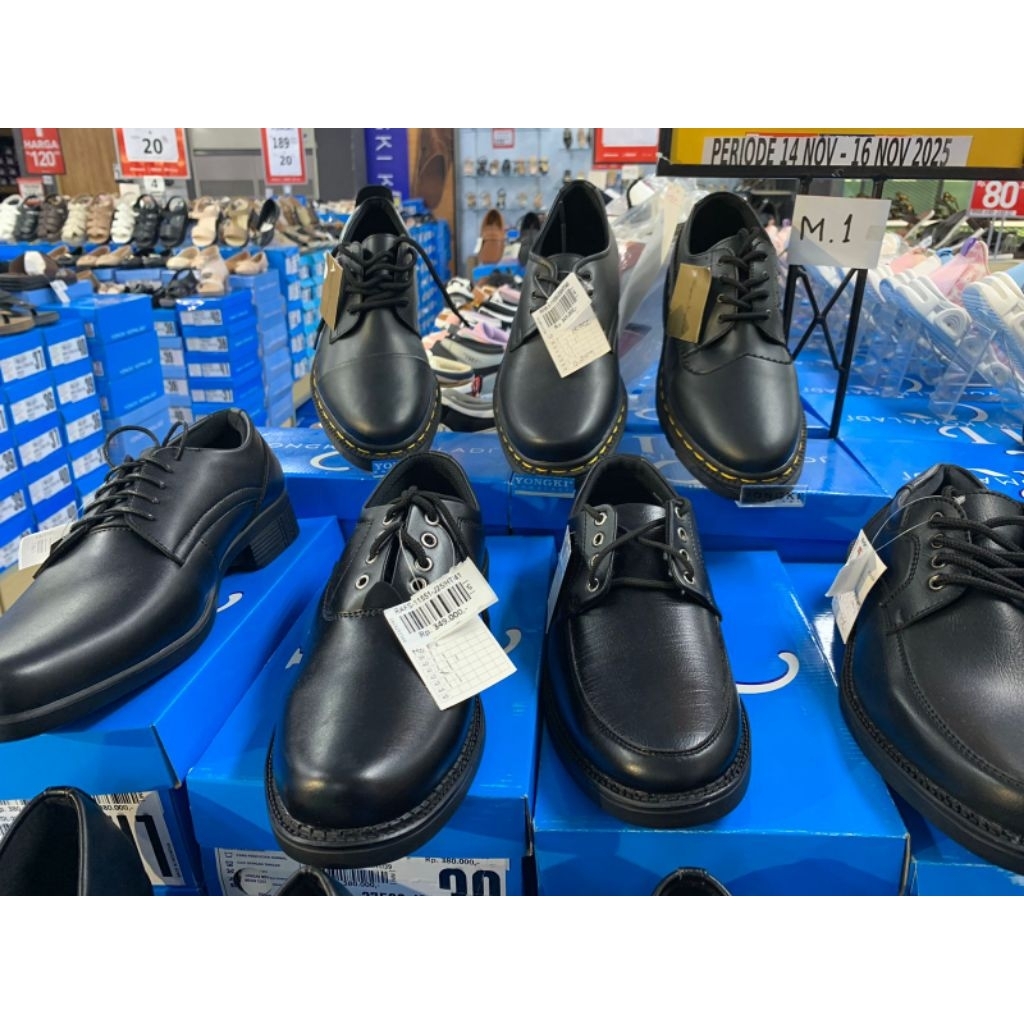 Sepatu Pantofel Pria Yongki Komaladi