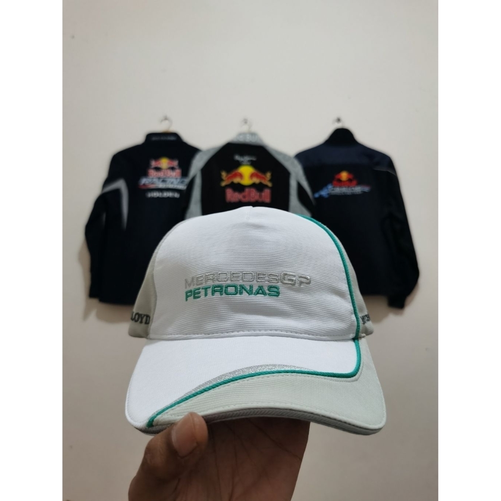 topi F1 Mercedes GP Petronas Henri Llioyd
