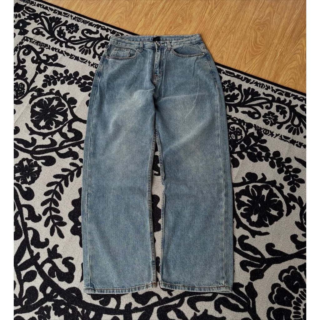 Baggy Blue Jeans by Trillion
