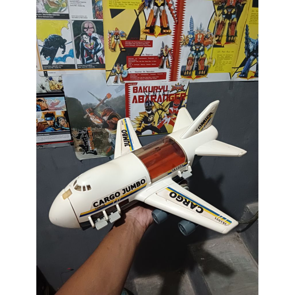 1988 Vintage Tomy Toys Jumbo Cargo Plane (Bekas)
