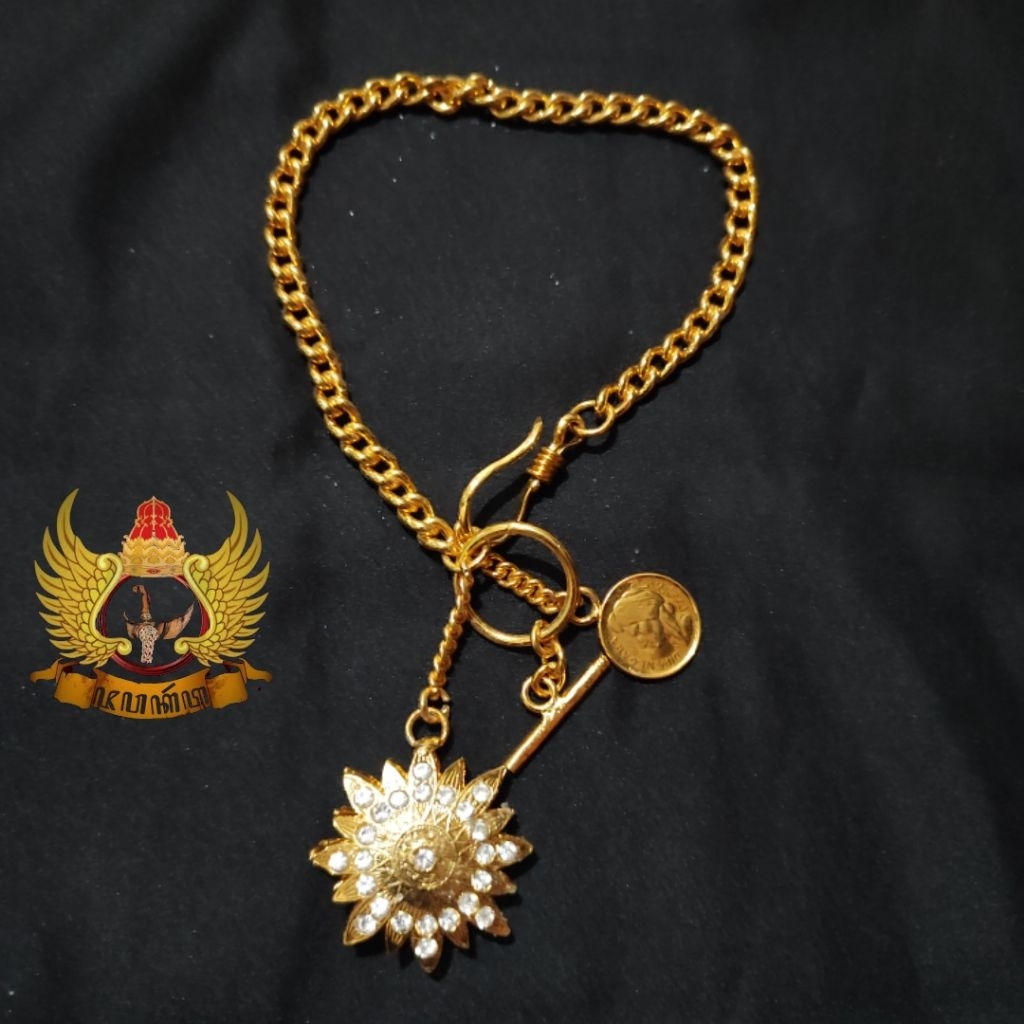 Bross Pin Rantai Beskap Motif Surya Diponegoro Bahan Kuningan Sepuh Emas