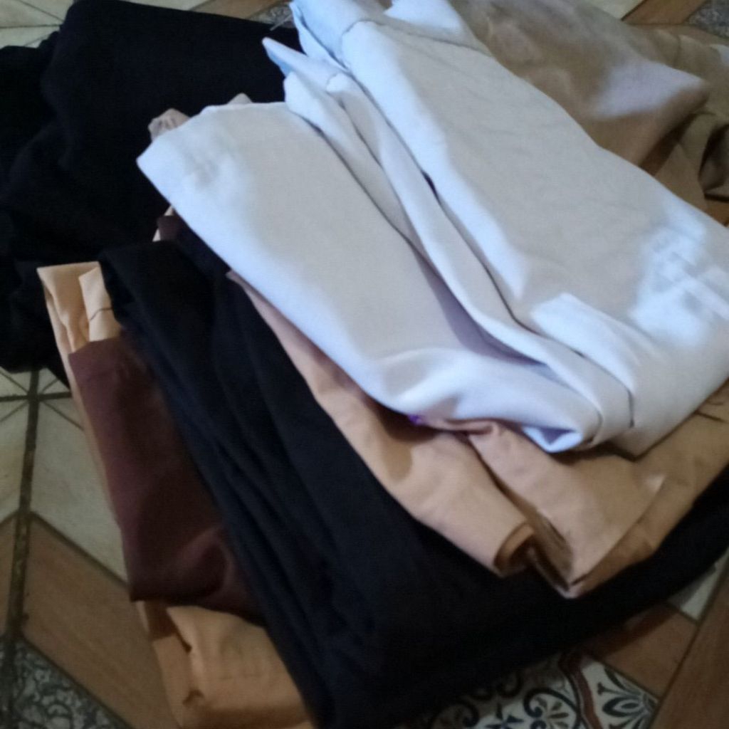 seragam sekolah pl/Pramuka/hitam/putih