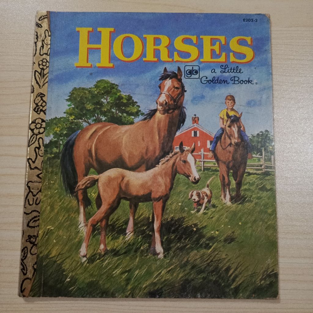 Buku A Little Golden Book - Horses