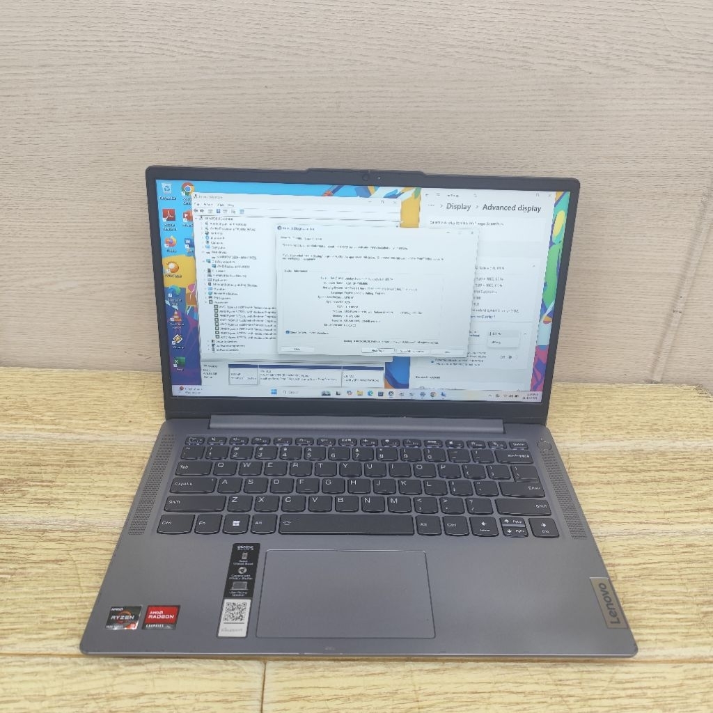 Laptop Second Lenovo Ideapad Slim 3 AMD Ryzen 3 7320U Ram 8gb Ssd 512gb Fhd