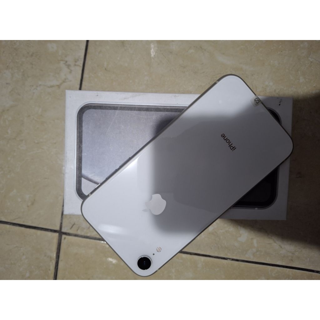 Iphone xr 64gb white