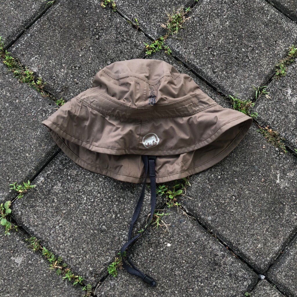 topi rimba bucket hat mammut waterproof goretex preloved not arcteryx