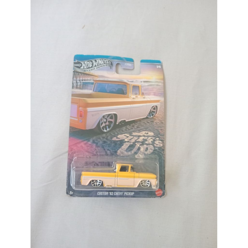 Hotwheels Custom 62 Chevy Pick Up Surf's up