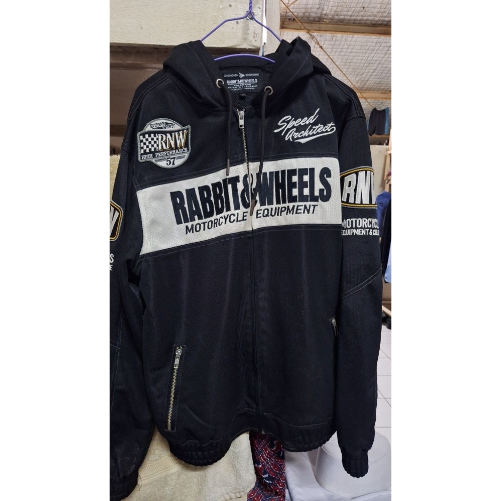 rabbit and wheels zipper mesh