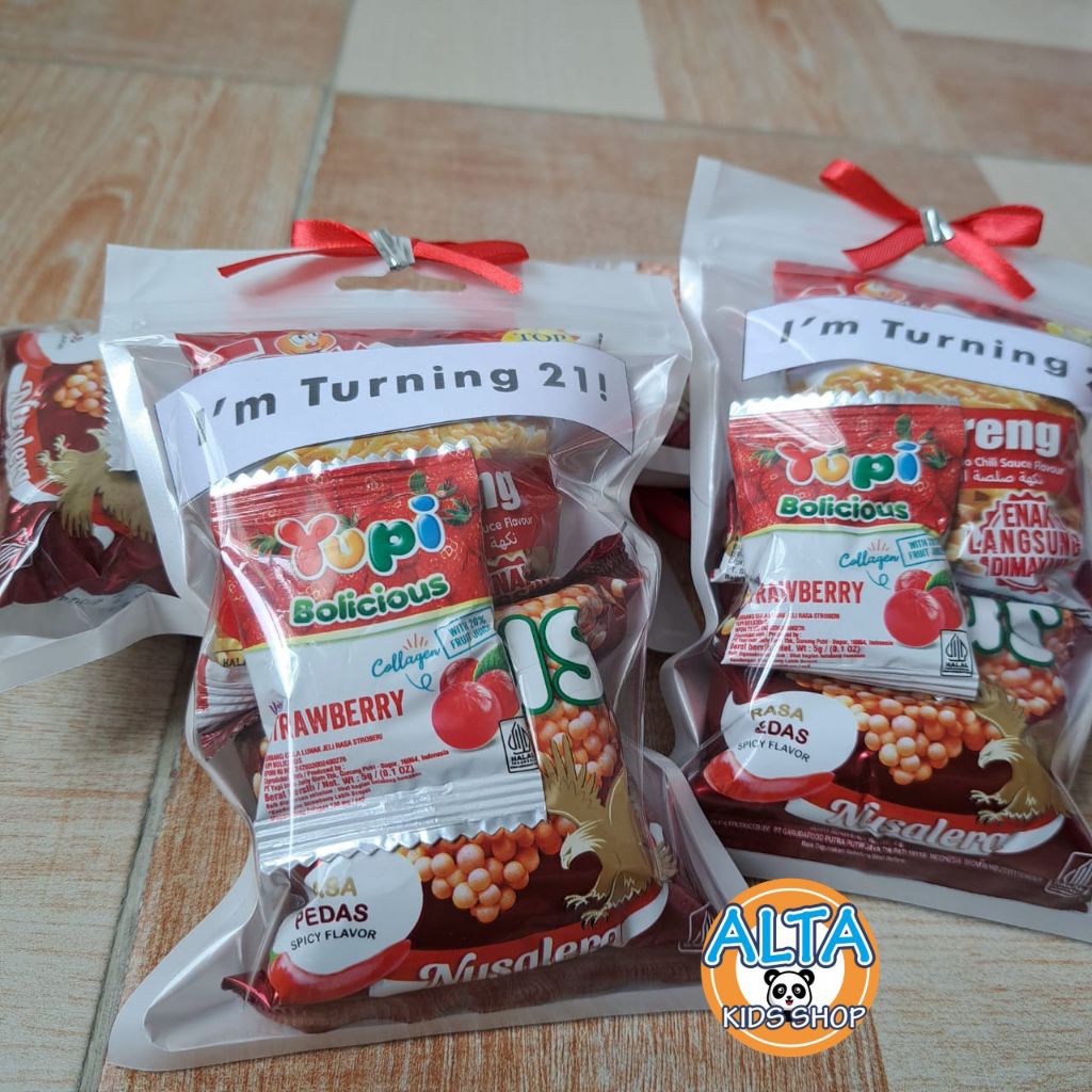 Bingkisan Jajan tema Merah / Jajan Mini / Snack Gift / Mini gift snack / Mini Hampers