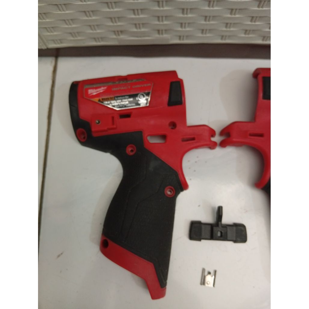 cassing impact driver Milwaukee m12