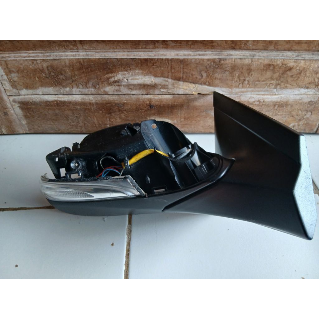 spion hyundai grand avega tanpa cover dan kaca sebelah kanan