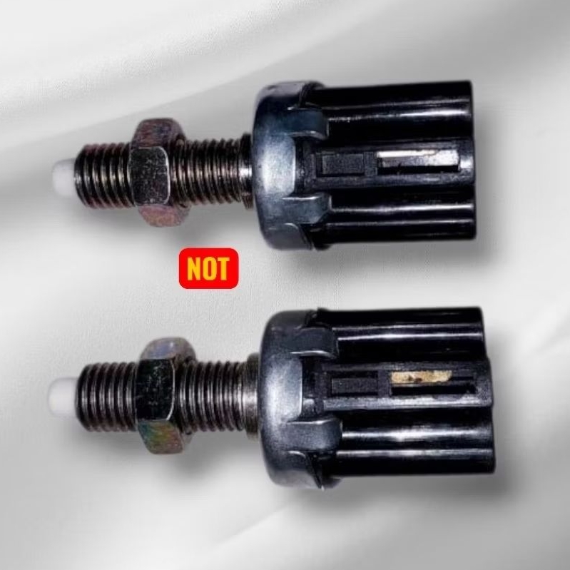 Switch Rem/Switch Assy Stop Lamp Toyota Kijang Kapsul,Altis,Soluna,Vios,Limo Original ( 84340-04011 