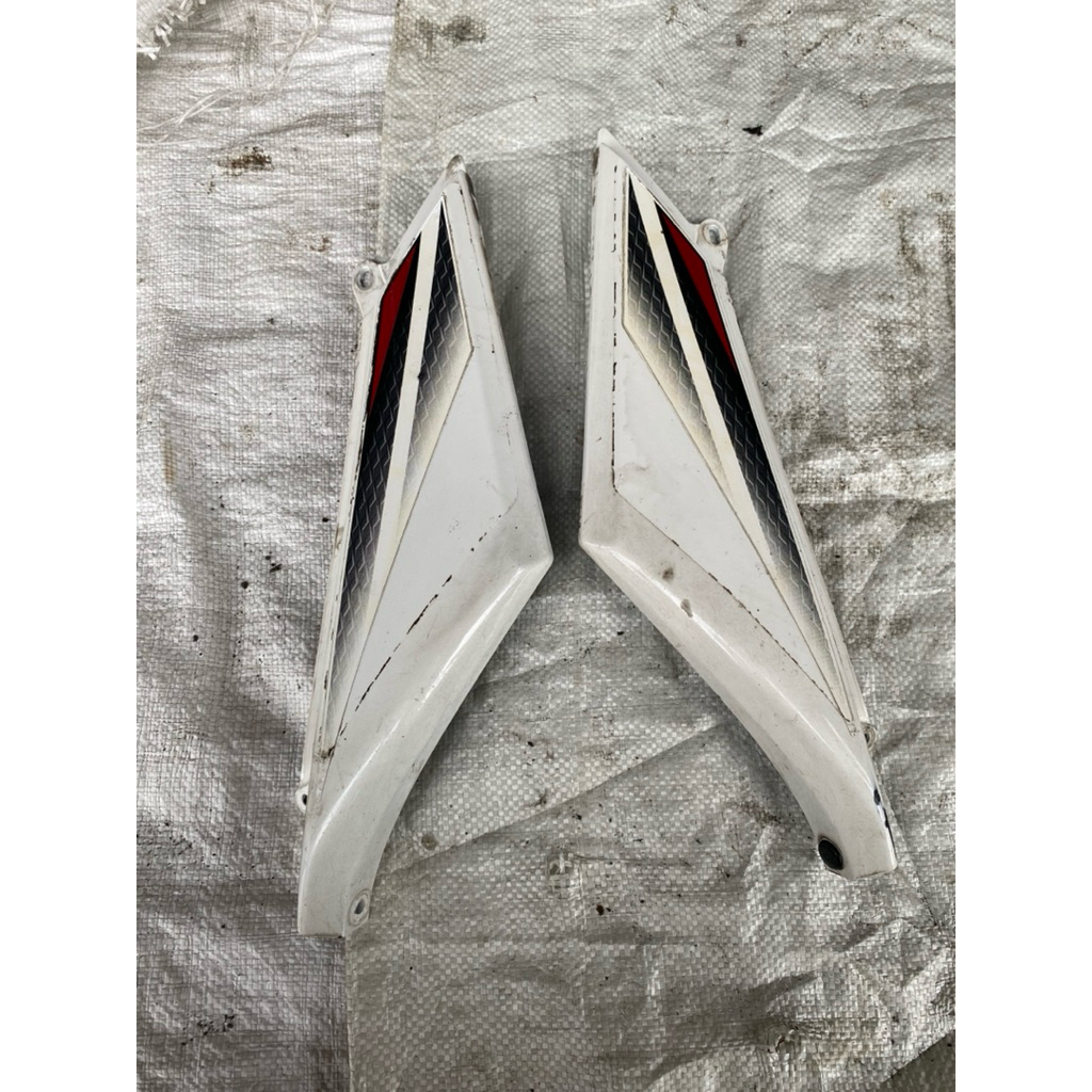 cover body halus belakang samping tengah kanan kiri vixion new original copotan