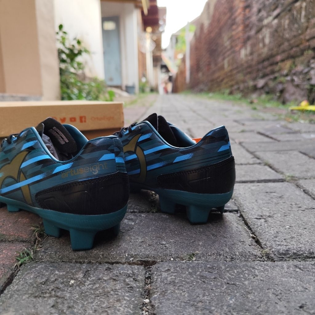 Sepatu Bola dan Minisoccer Ortus Original size 41 / 26.5cm