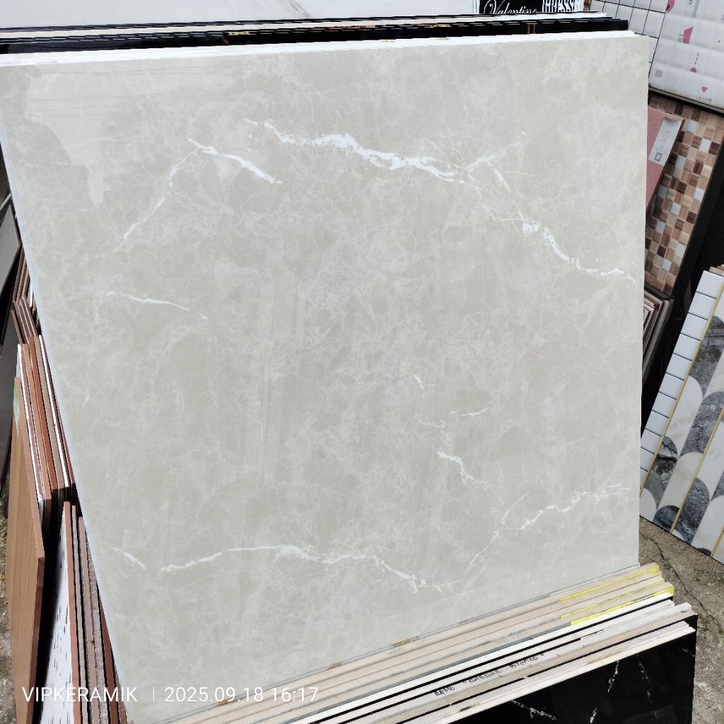 GRANIT LANTAI GLASS POLISHED ARNA ANANTA CREAM 60X60 KW1
