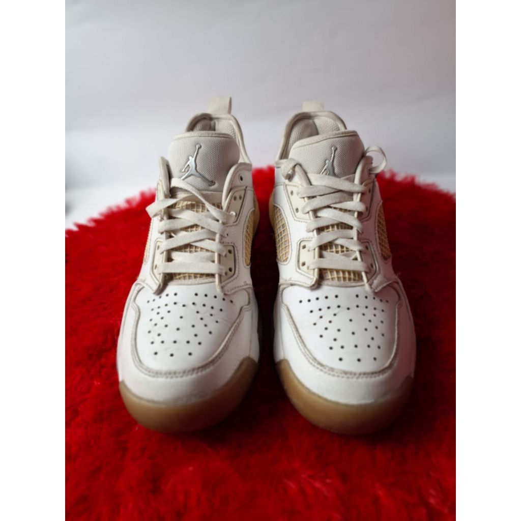 Sepatu Jordan Mars Ukuran 41