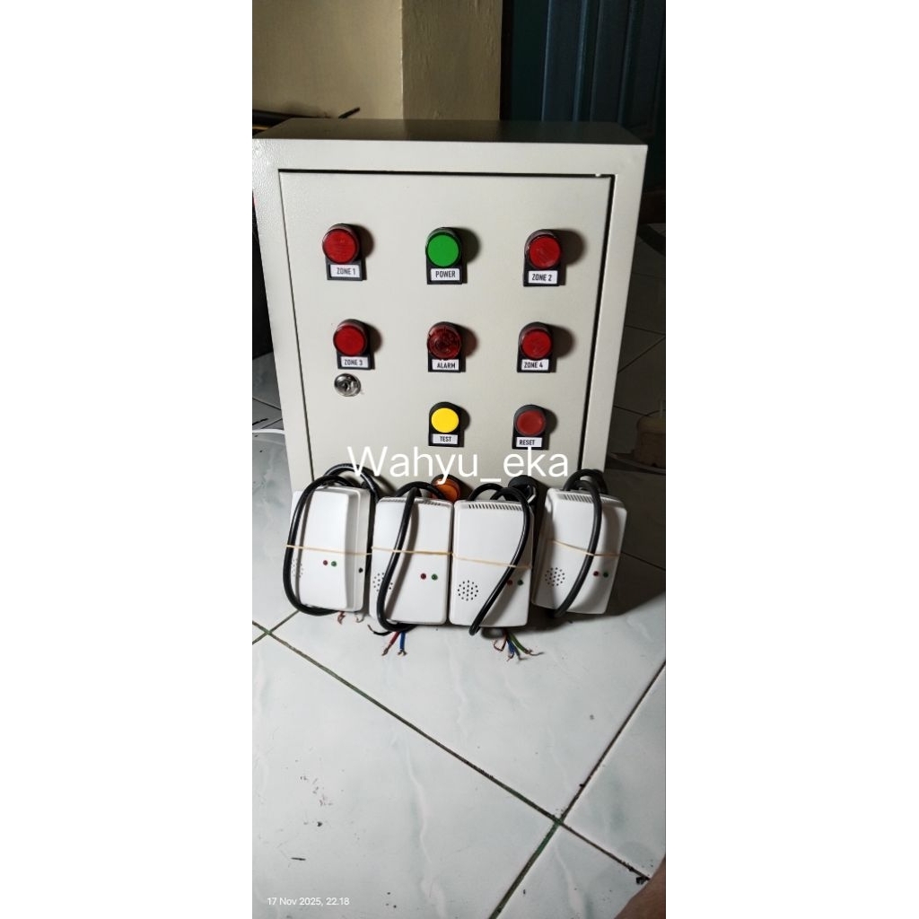 panel gas detector 4 zone plus detector