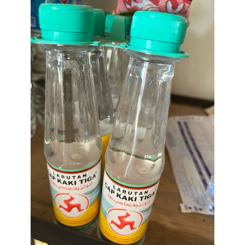 Larutan cap kaki tiga