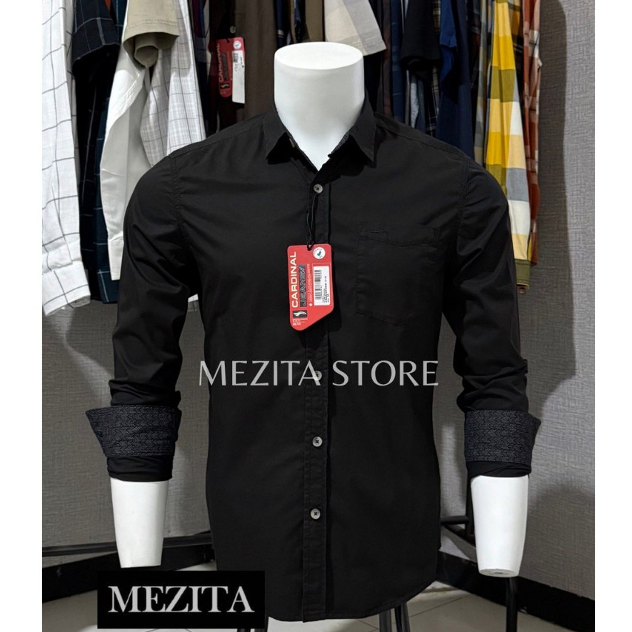 Kemeja Slimfit Pria Cardinal J3092 Hitam