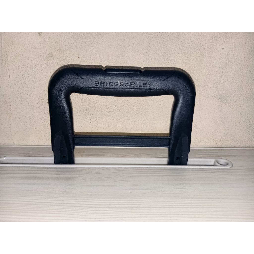 gagang tarikan koper biru