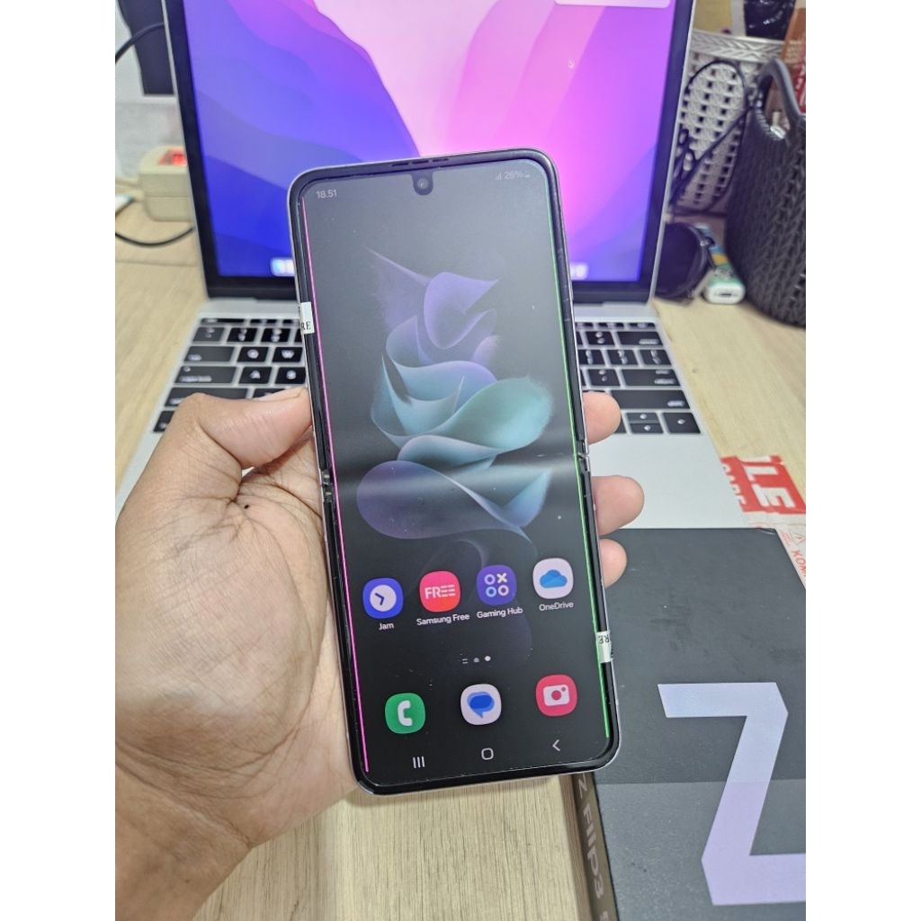 Handphone Hp Samsung Z Flip 3 5G 8/256gb Second Seken Bekas Murah