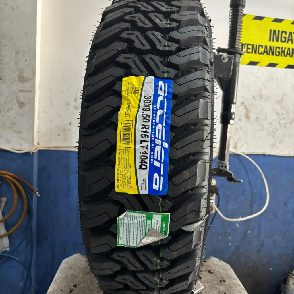 ban mobil cangkul kasar 30x9,5 R15 MT accelera