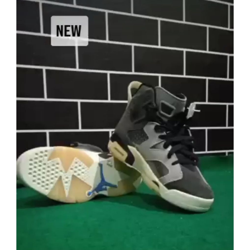 Sepatu Olahraga Jordan Retro 6. No COD. SPAYLATER YES